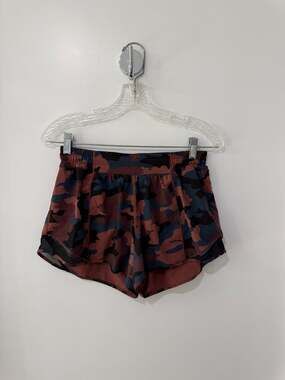 Lululemon Hotty Hot Low-Rise Lined Shorts, Heritage 365 Camo Red Multi, Size 8